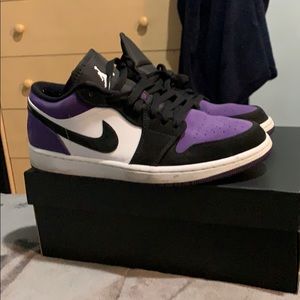Jordan 1 Low Court Purple